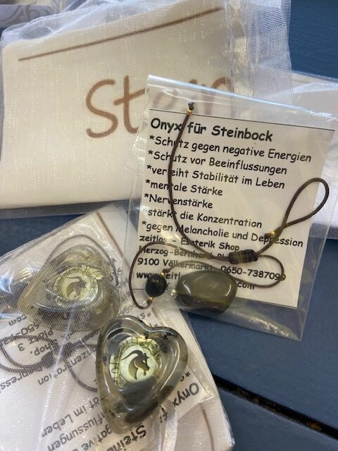 Sternzeichen Stenbock Steine Geburtstagsgeschenk Onyx Schutz Schutzsteine Erdung Ordgonit Energiebringer Spirit Shop Kärnten