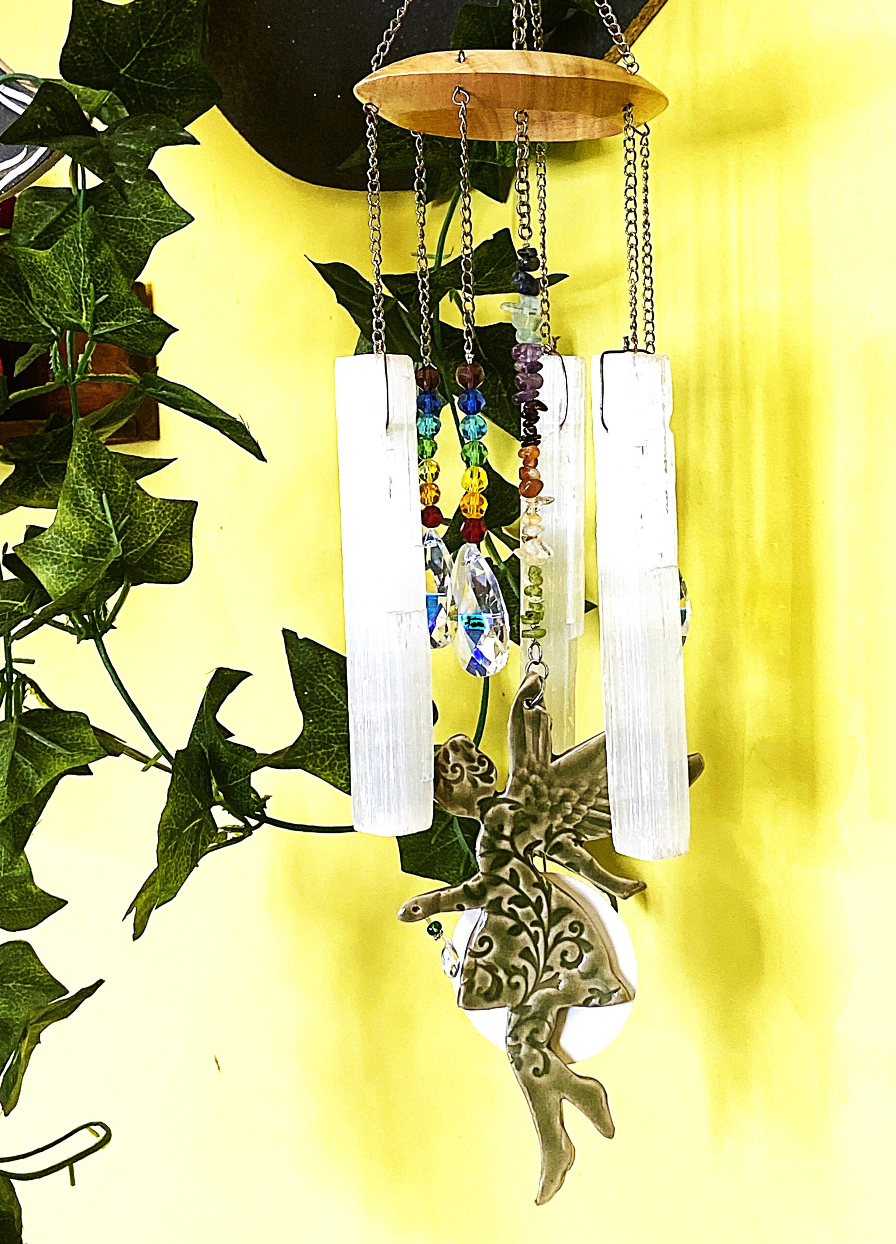 Selenit Suncatcher Fee Dekoration Chakra Steine Raumharmonie Raumenergie neue Energie Esoterik Shop Wellness Produkte kaufen Völkermarkt