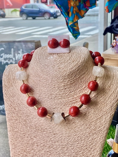 Koralle Schmuck Set Kette mit Bergkristall und Ohrstecker Chakra Steine für Erdung Mut Kraft Antistress Neubeginn Esoterik Shop Kärnten